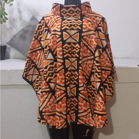 Capes - Picture 14 of 15